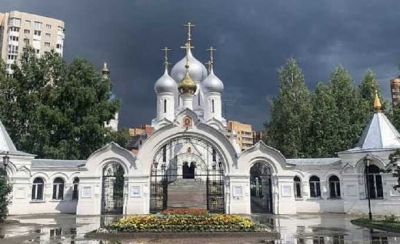 В Новосибирске подросток ворвался с ножом в храм накануне Пасхи