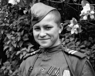 Самый молодой полный кавалер "Ордена Славы", о котором после войны все забыли